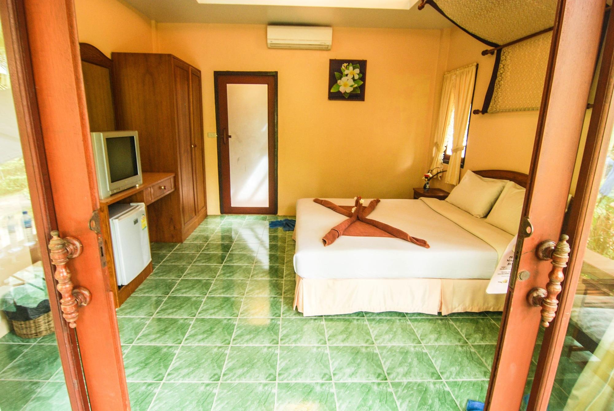 Dream Team Beach Resort Koh Lanta Exterior photo