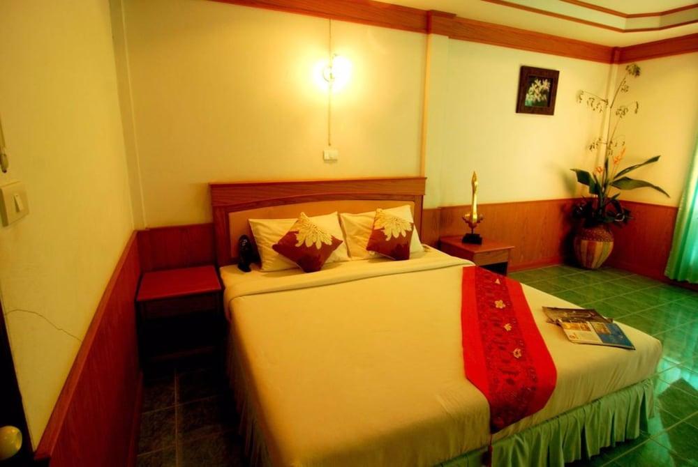 Dream Team Beach Resort Koh Lanta Exterior photo